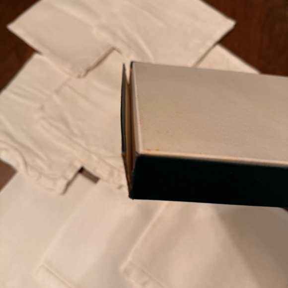 Vintage Eaton Haddon Hall Hem Stitched Linen Damask Napkins in original box - Picture 5 of 6